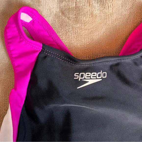 SPEEDO NWOT Pink and Black Racerback Full Coverage One Piece Swimsuit - Size 4 - Picture 4 of 11